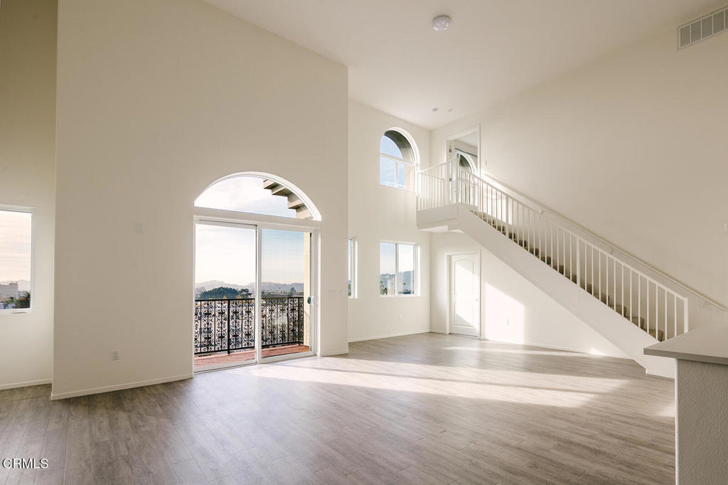 124 W Colorado Street 501