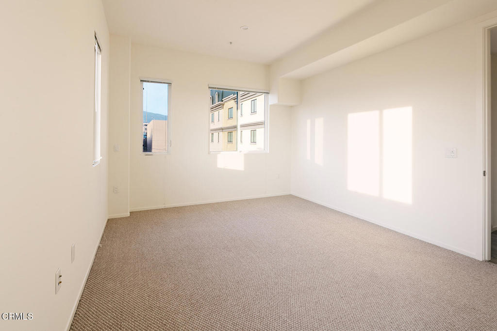 124 W Colorado Street 404