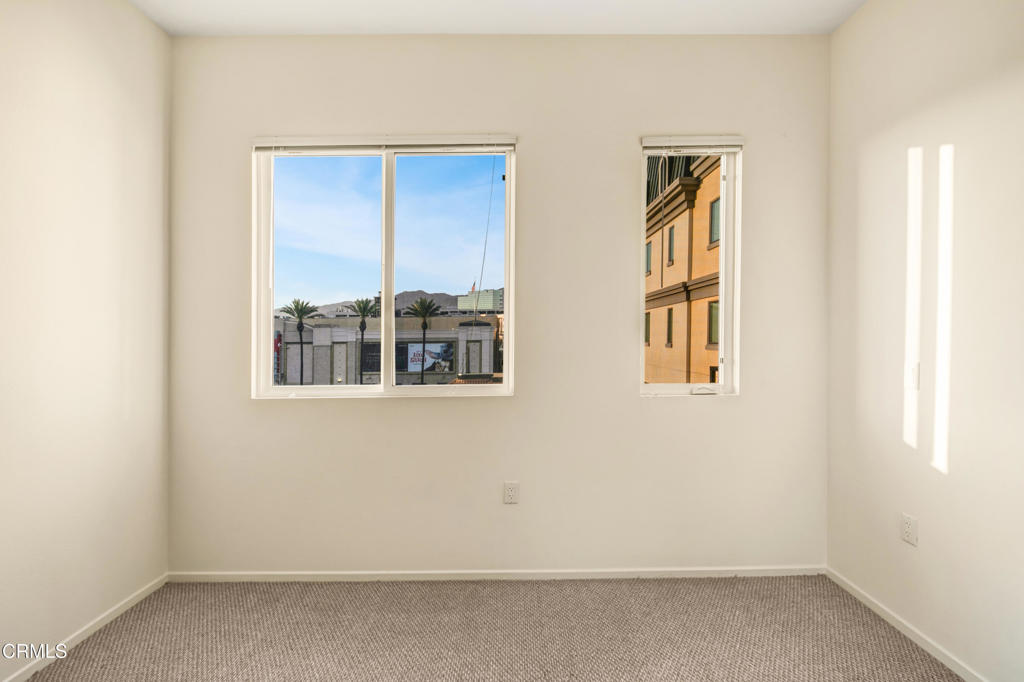 124 W Colorado Street 404