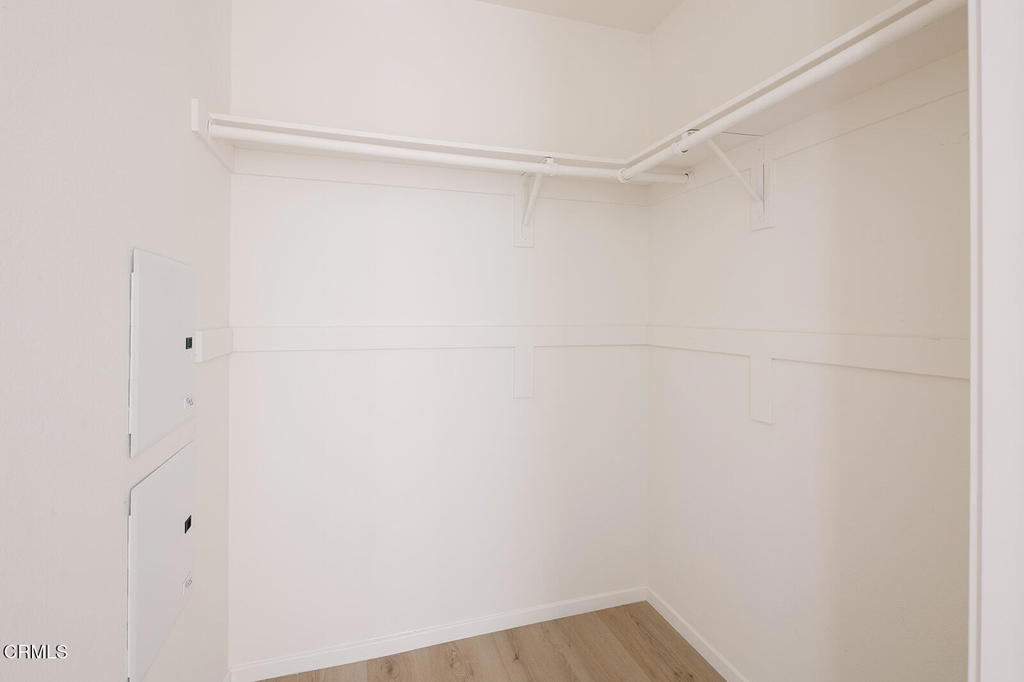 124 W Colorado Street 307