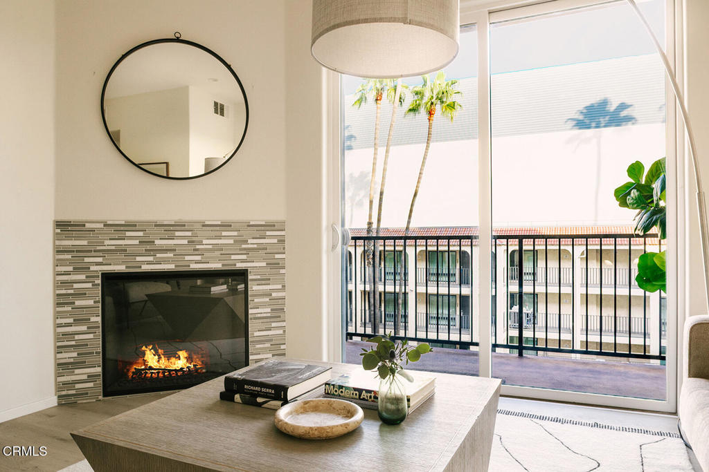 124 W Colorado Street 307