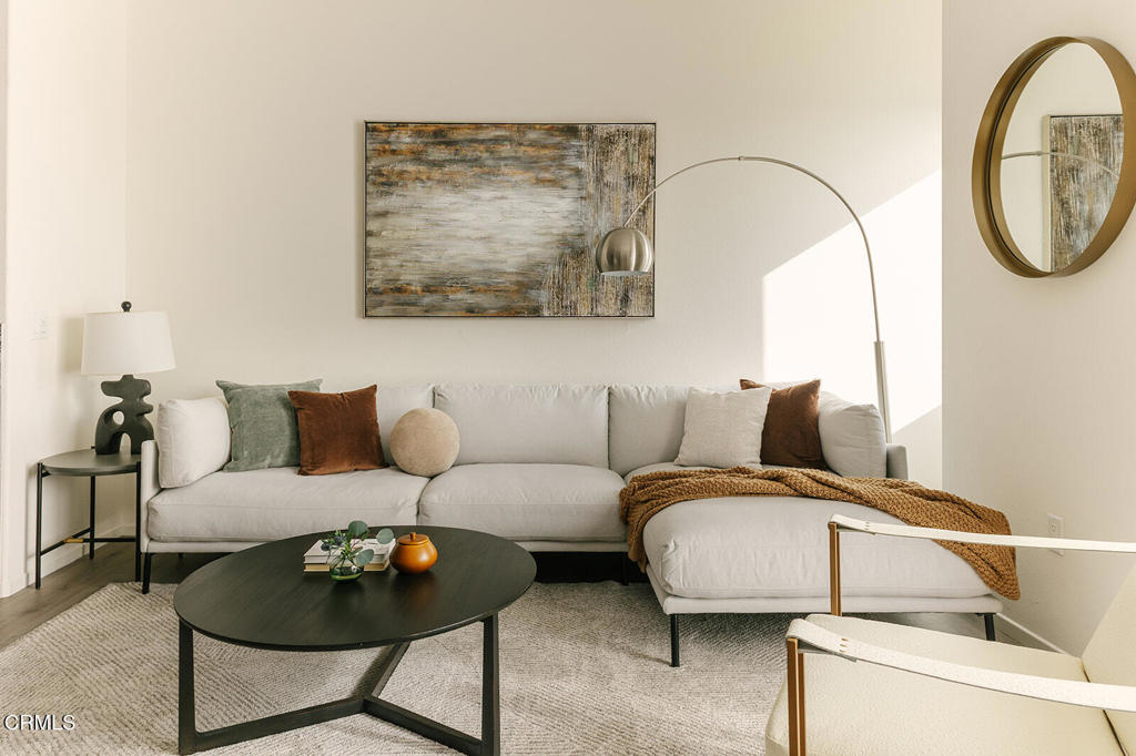 124 W Colorado Street 302