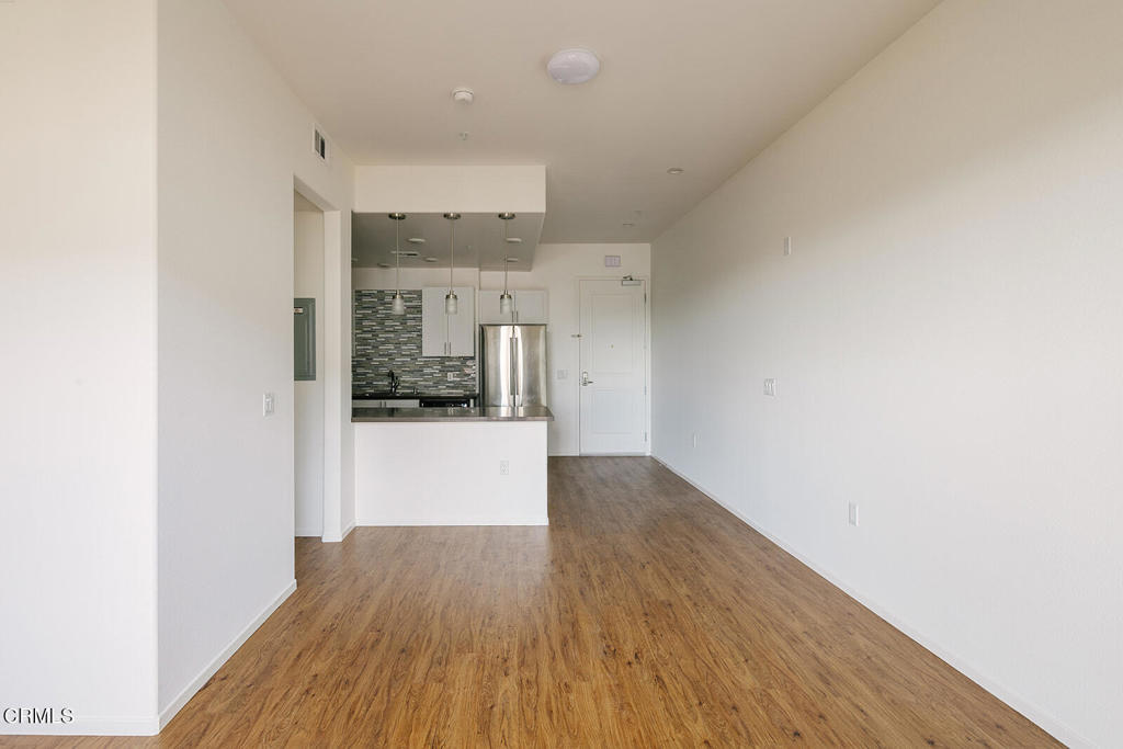 124 W Colorado Street 406
