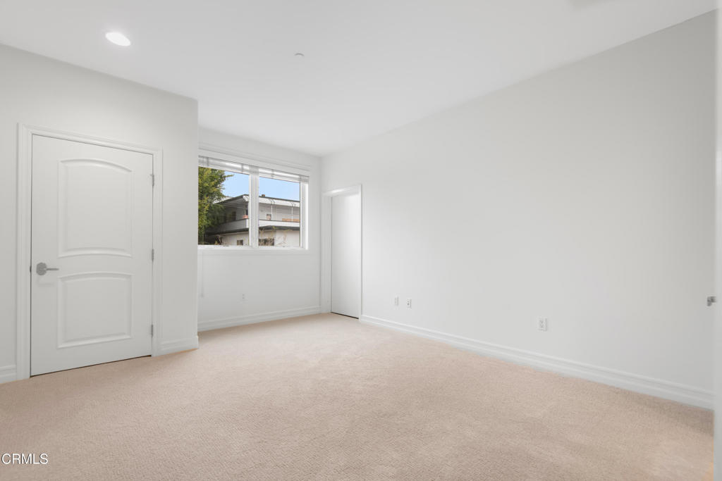 11961 Darlington Avenue 3