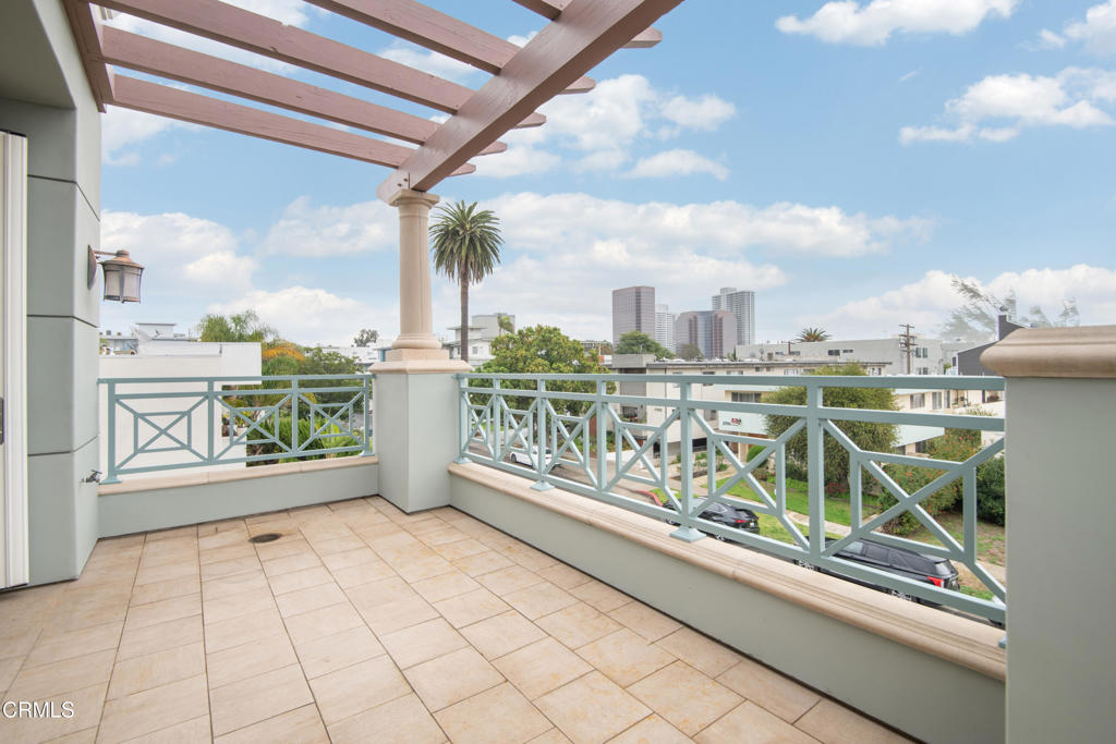 11961 Darlington Avenue 3