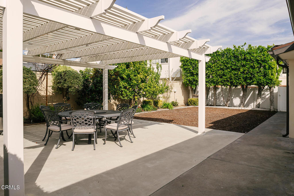 2506 Weston Place