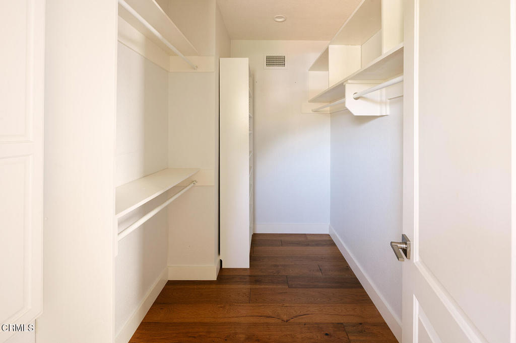 5447 Rock Castle Drive