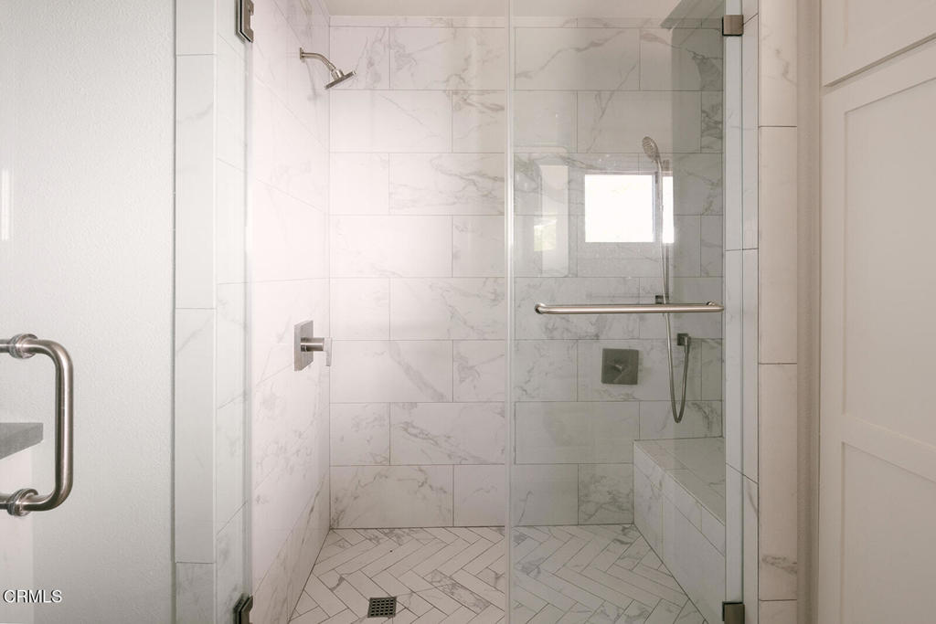 5447 Rock Castle Drive