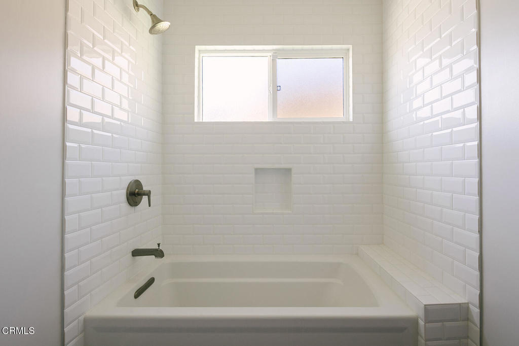 5447 Rock Castle Drive