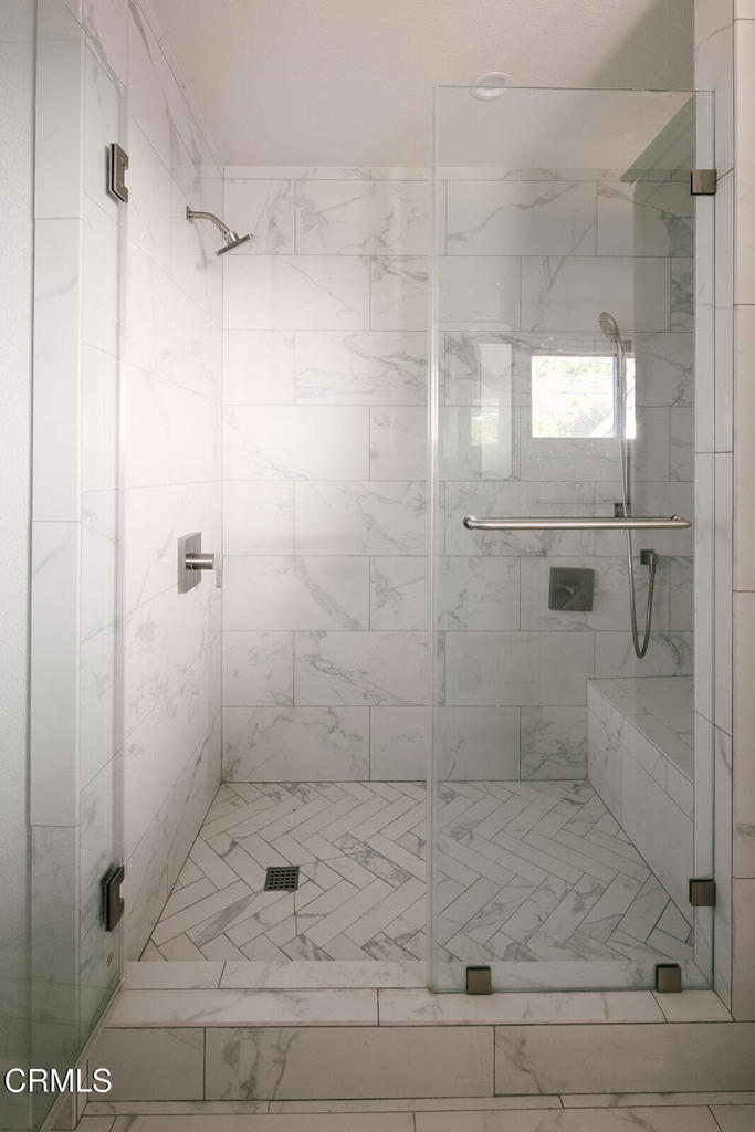 5447 Rock Castle Drive