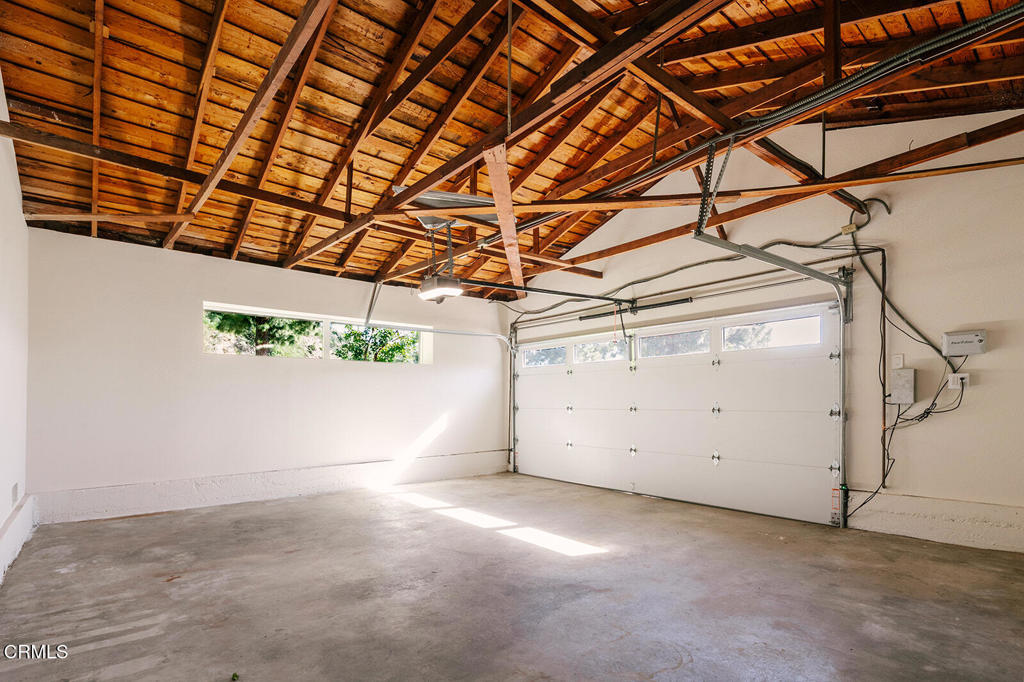 5447 Rock Castle Drive