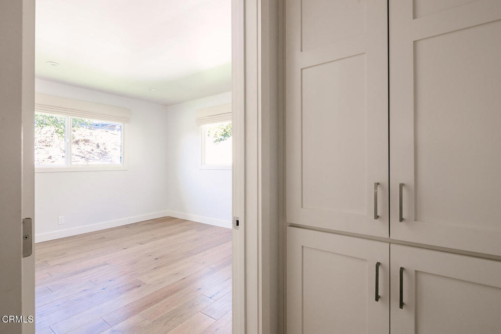 5447 Rock Castle Drive