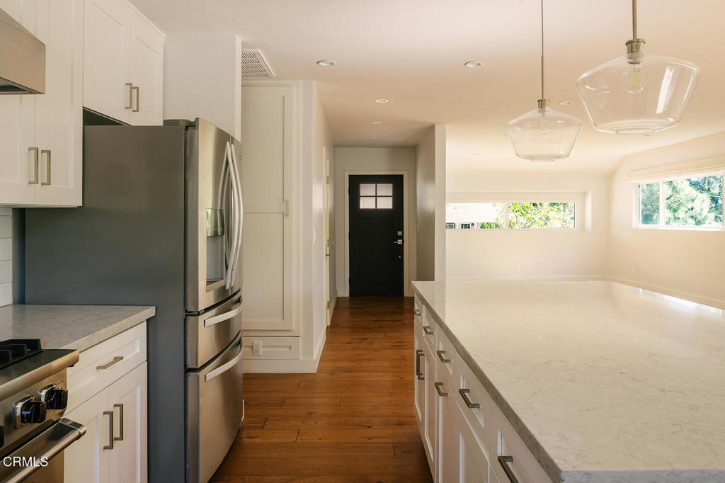 5447 Rock Castle Drive