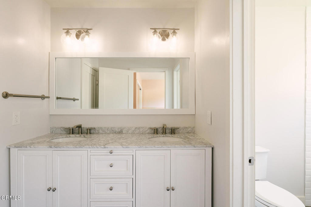 5447 Rock Castle Drive