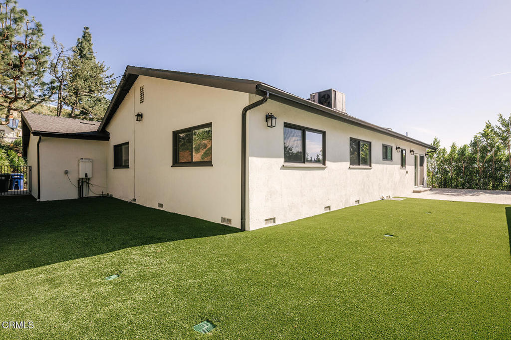 5447 Rock Castle Drive