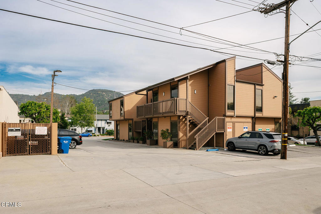 2505 Canada Boulevard