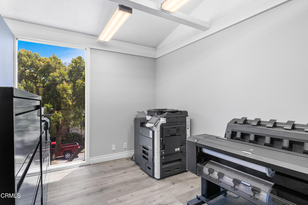 2505 Canada Boulevard