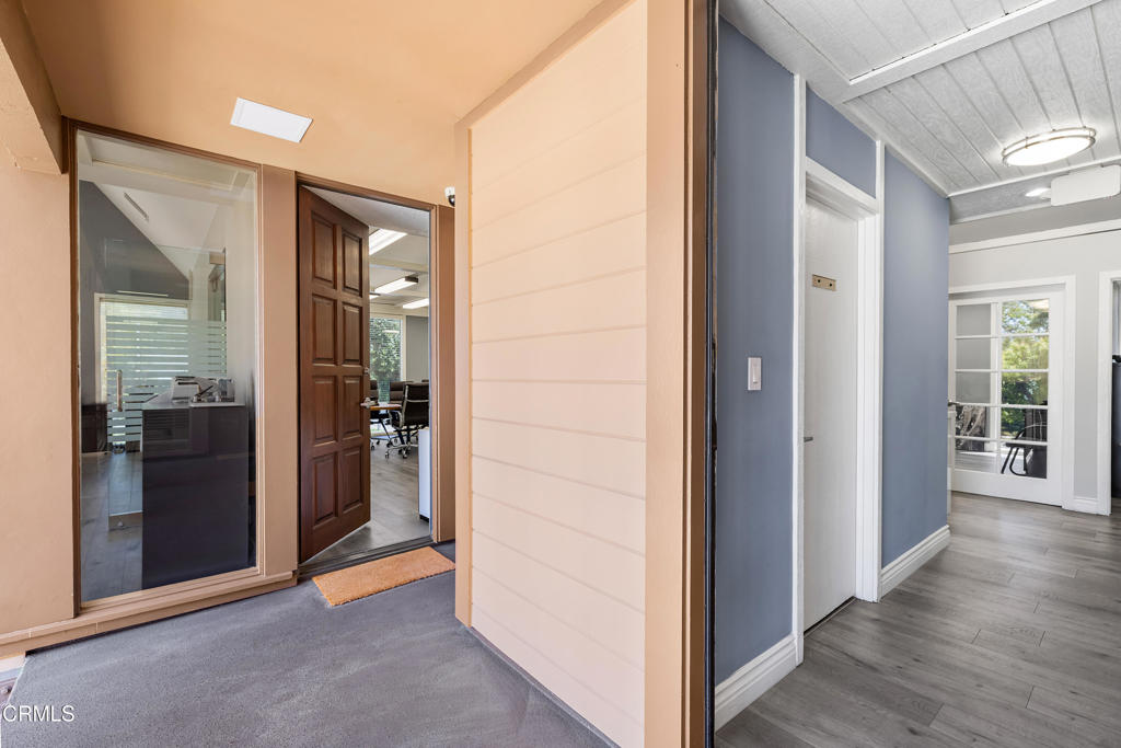 2505 Canada Boulevard