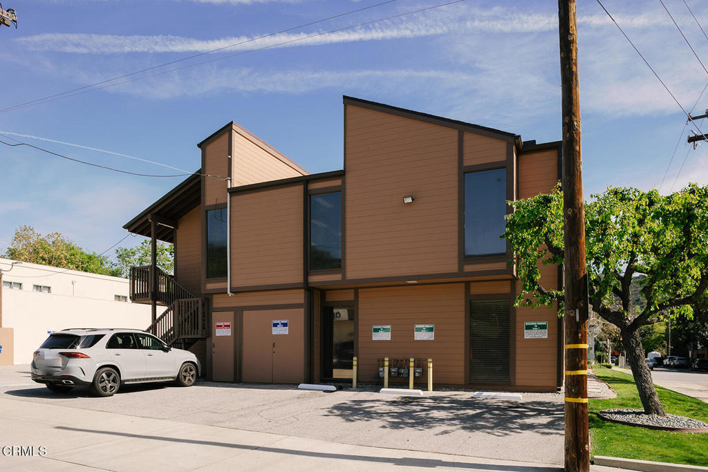 2505 Canada Boulevard