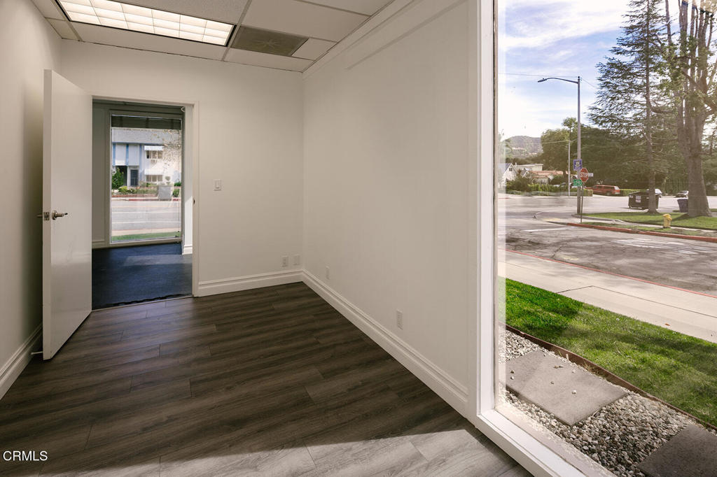 2505 Canada Boulevard