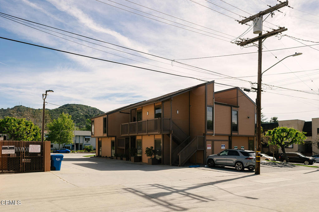 2505 Canada Boulevard