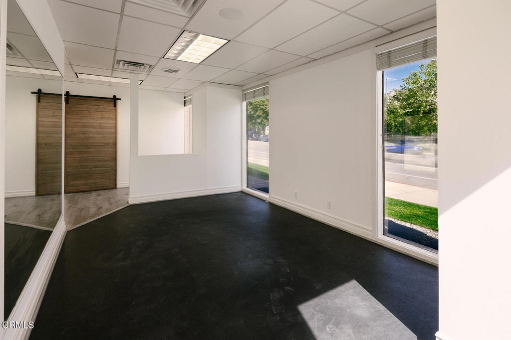 2505 Canada Boulevard