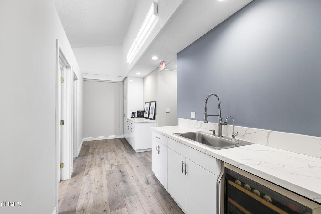 2505 Canada Boulevard