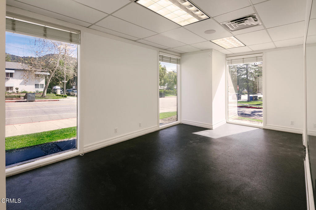 2505 Canada Boulevard