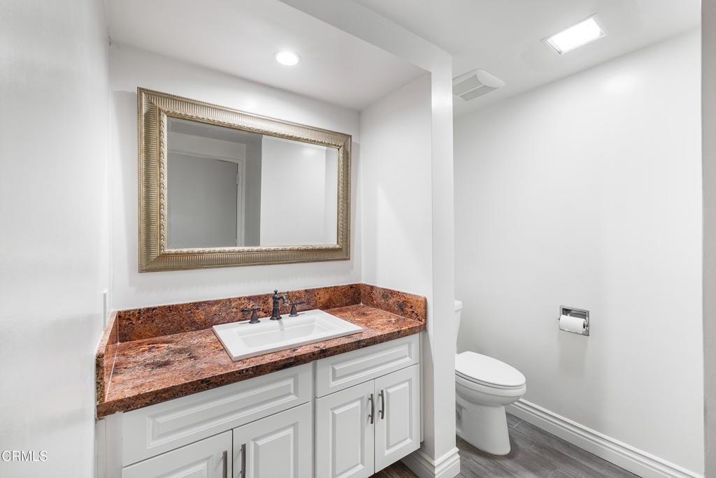 2505 Canada Boulevard