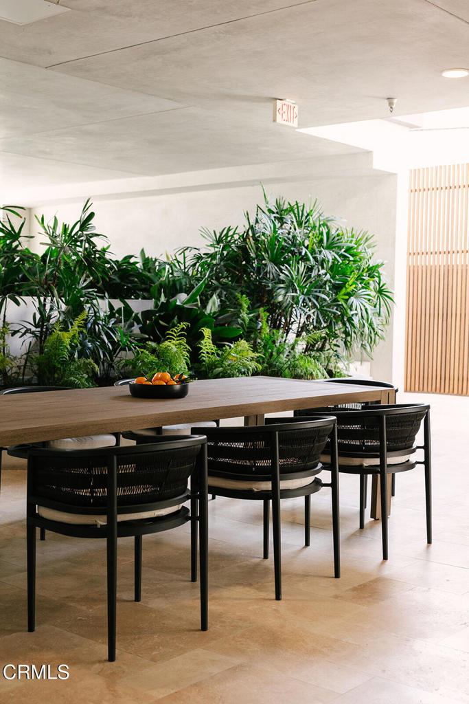 124 W Colorado Street 203