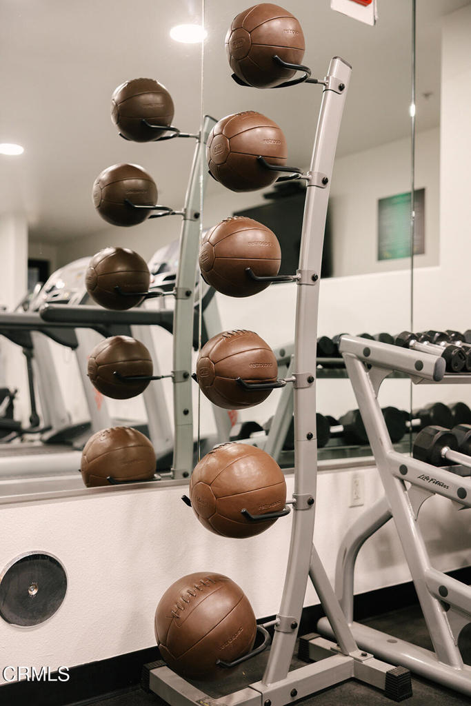 124 W Colorado Street 105