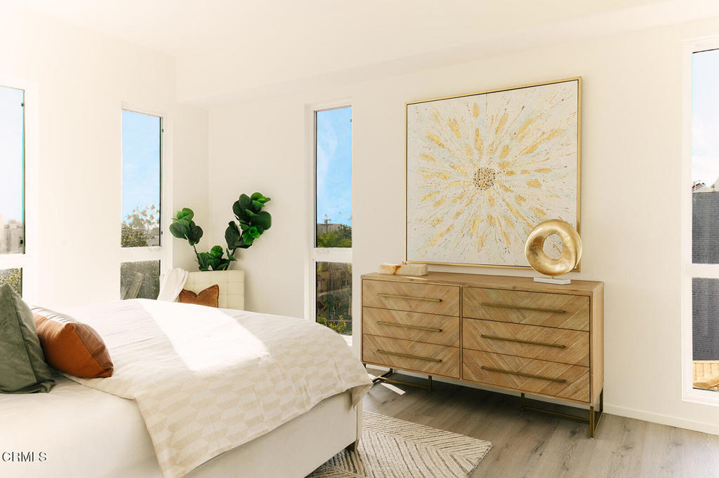 124 W Colorado Street 301