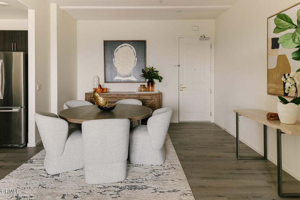 124 W Colorado Street 301