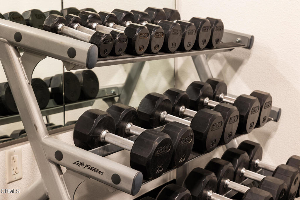 124 W Colorado Street 301