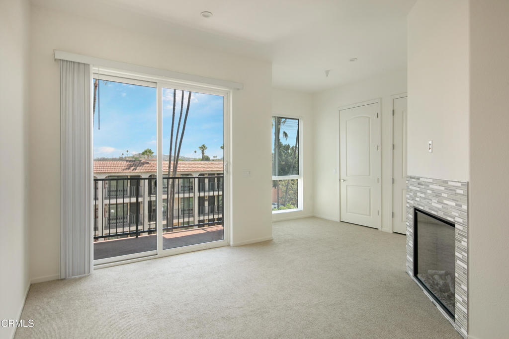 124 W Colorado Street 405