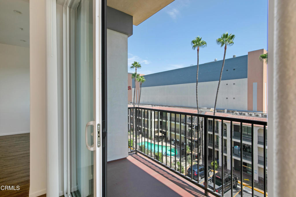 124 W Colorado Street 405