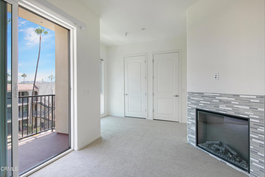 124 W Colorado Street 405