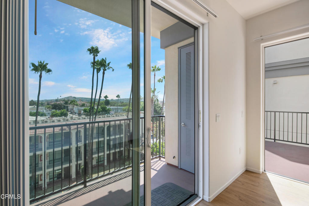 124 W Colorado Street 405