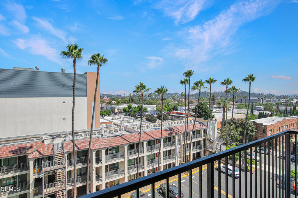 124 W Colorado Street 509