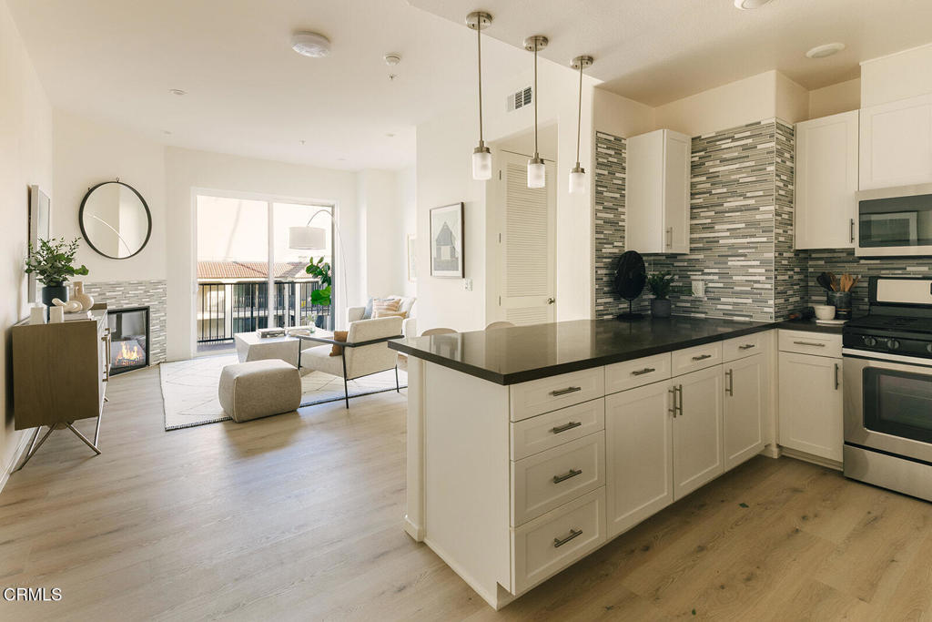 124 W Colorado Street 509