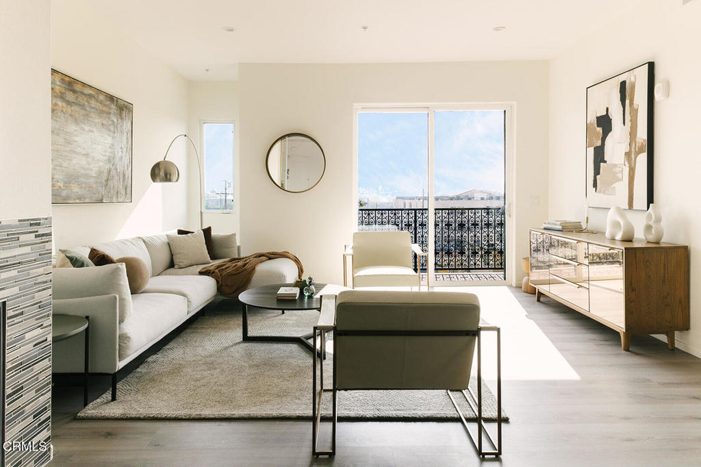 124 W Colorado Street 509