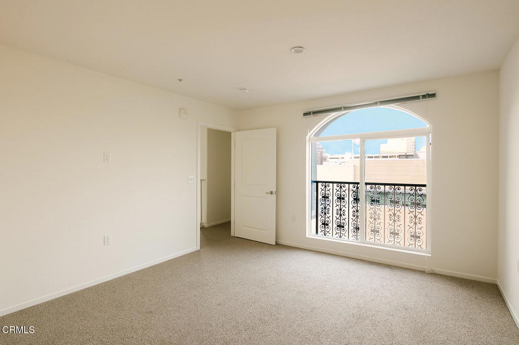 124 W Colorado Street 511