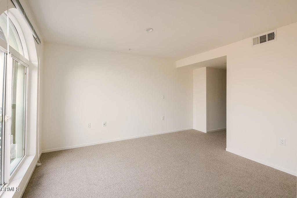 124 W Colorado Street 511