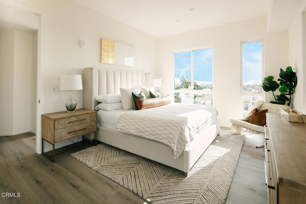 124 W Colorado Street 101