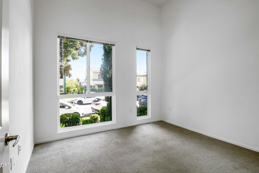 124 W Colorado Street 101