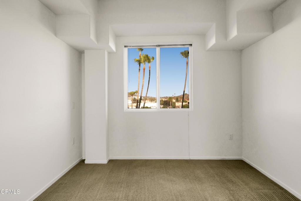 124 W Colorado Street 401