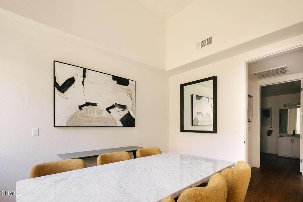124 W Colorado Street 108