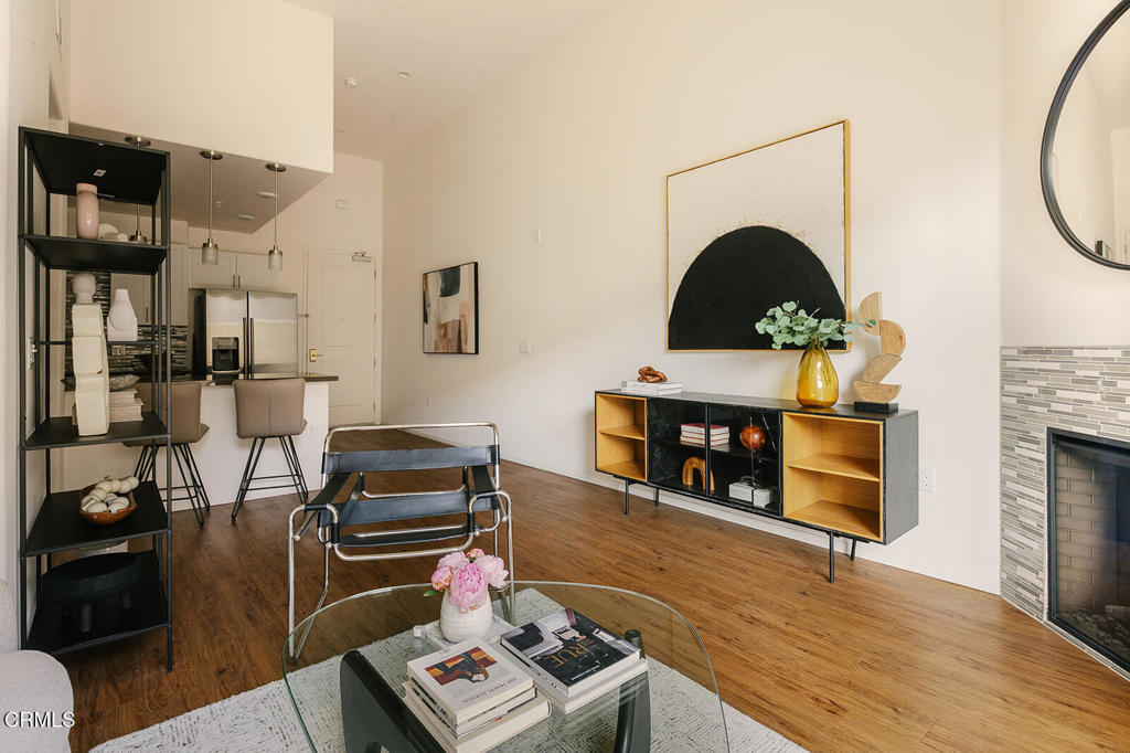 124 W Colorado Street 108
