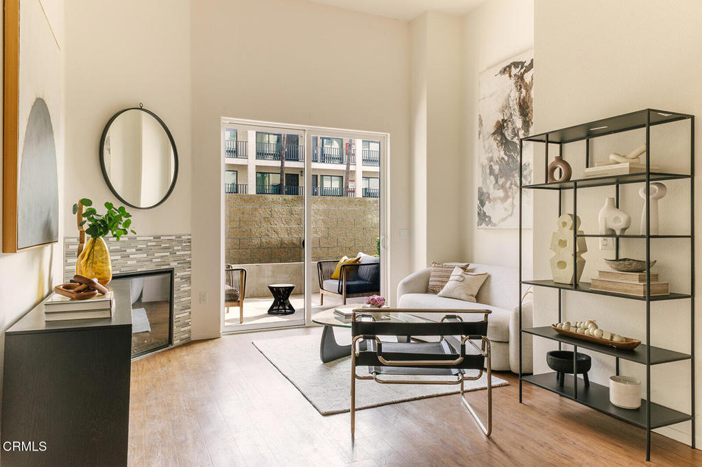 124 W Colorado Street 108