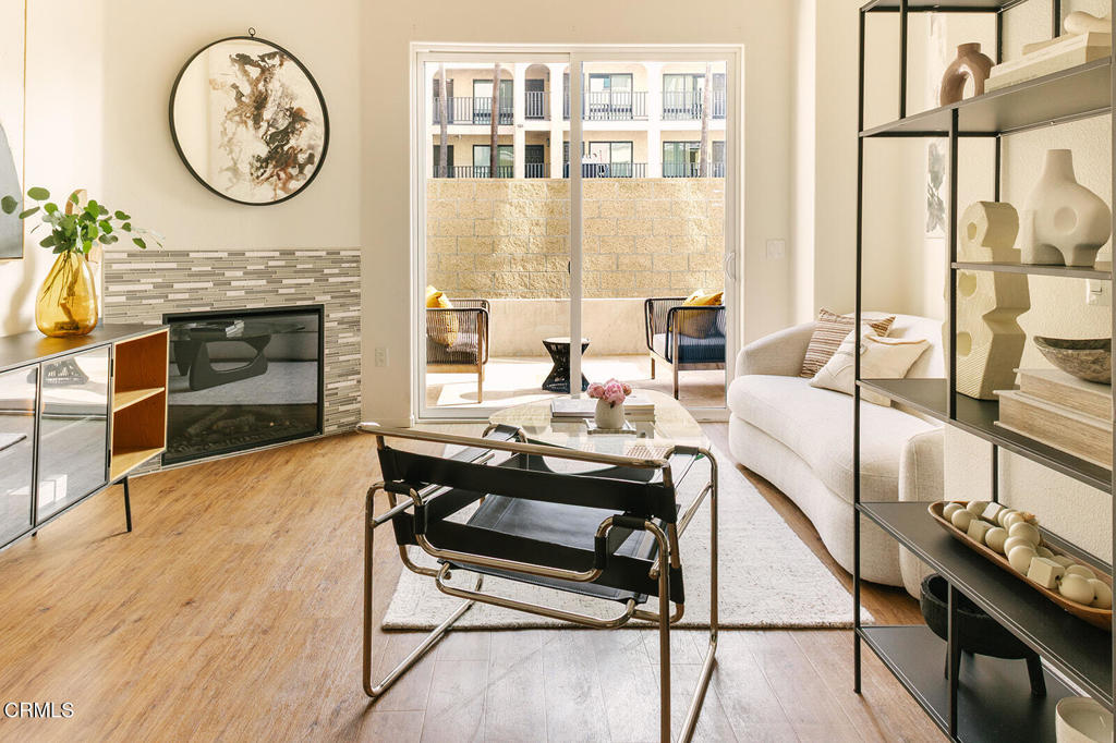 124 W Colorado Street 108